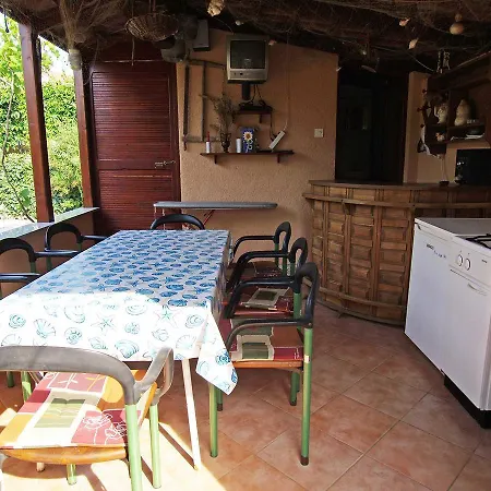 Teo וולי לוסיניי